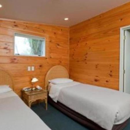 Pauanui Pines Motor Lodge חדר תמונה