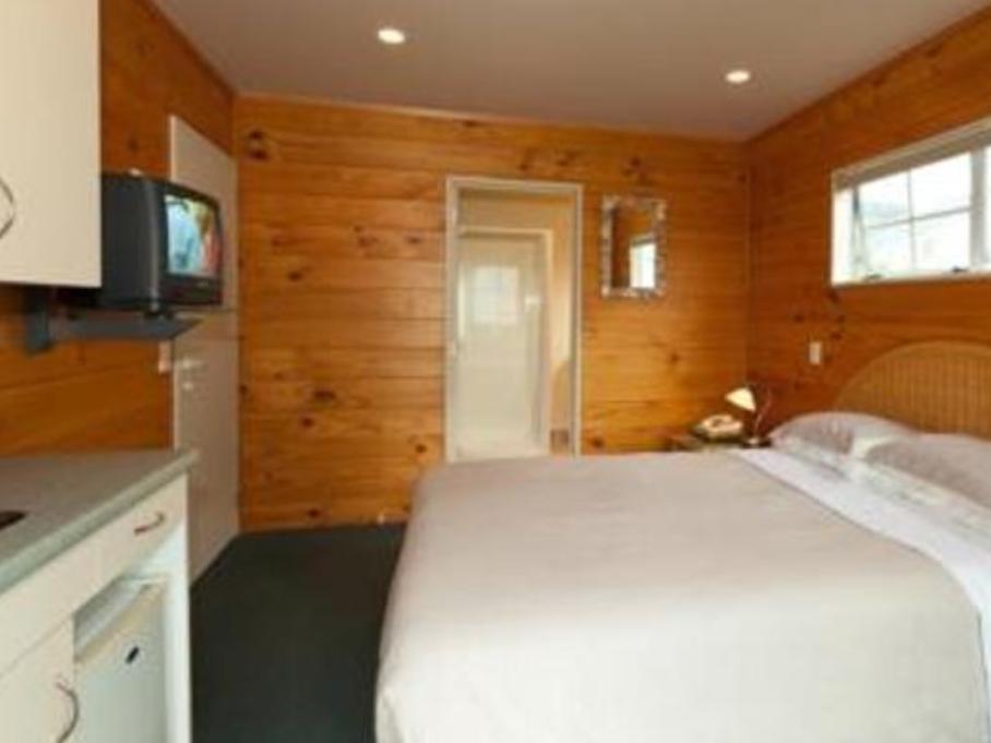 Pauanui Pines Motor Lodge מראה חיצוני תמונה