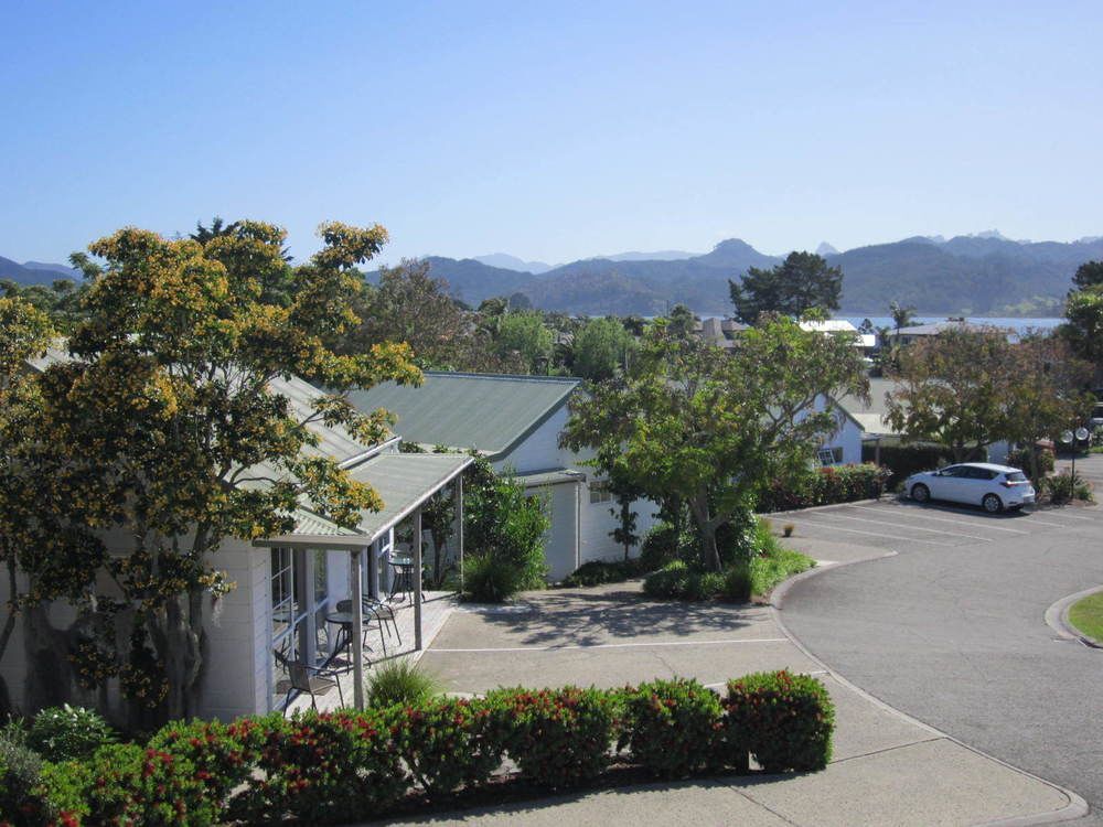 Pauanui Pines Motor Lodge מראה חיצוני תמונה