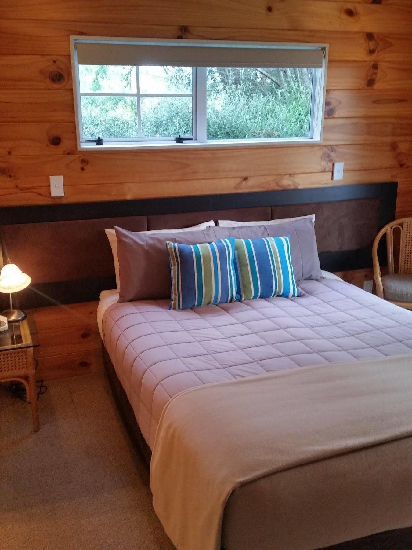 Pauanui Pines Motor Lodge מראה חיצוני תמונה