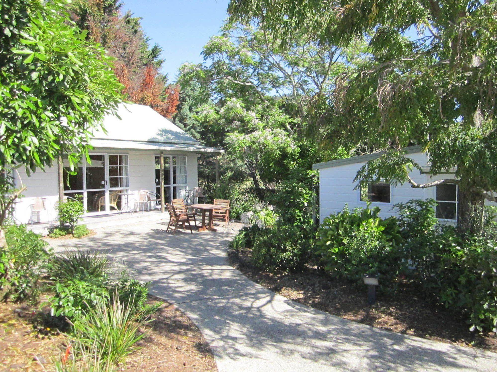 Pauanui Pines Motor Lodge מראה חיצוני תמונה