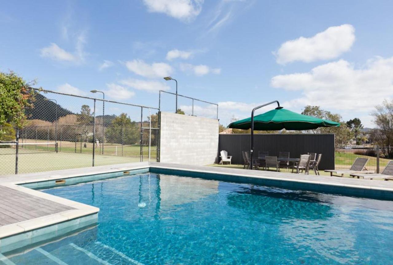 Pauanui Pines Motor Lodge מראה חיצוני תמונה