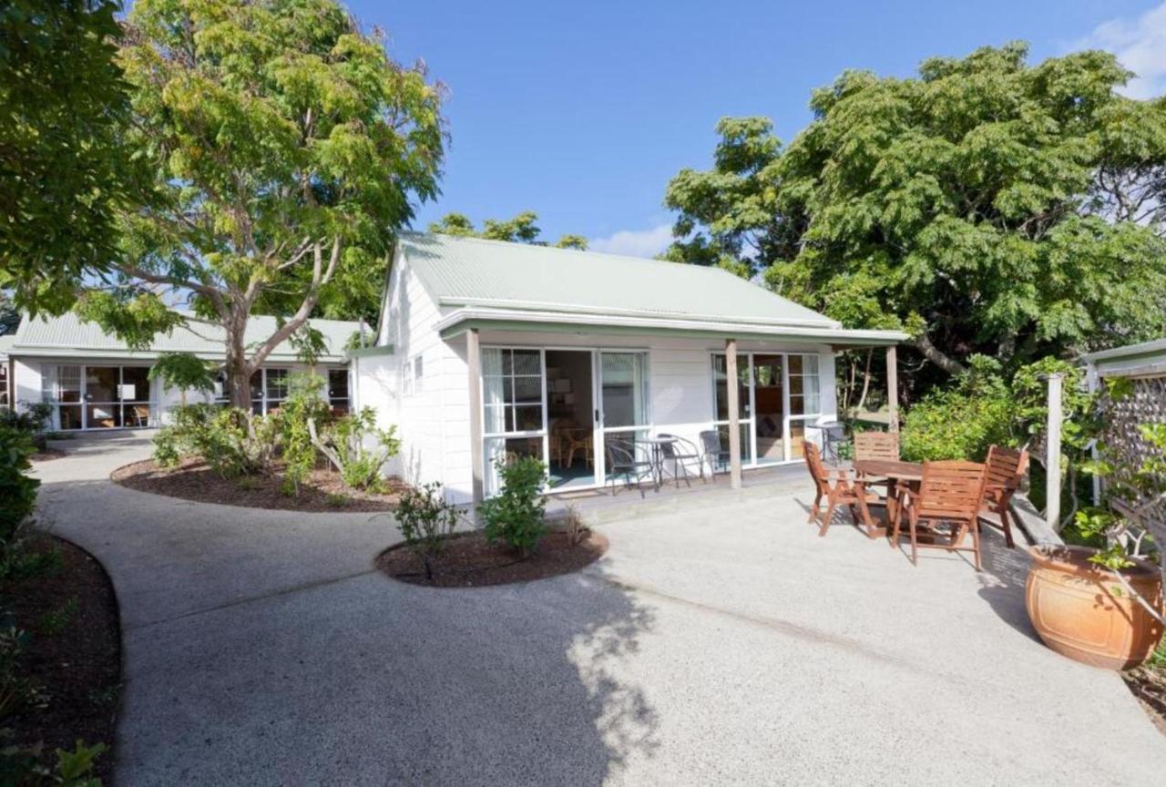 Pauanui Pines Motor Lodge מראה חיצוני תמונה